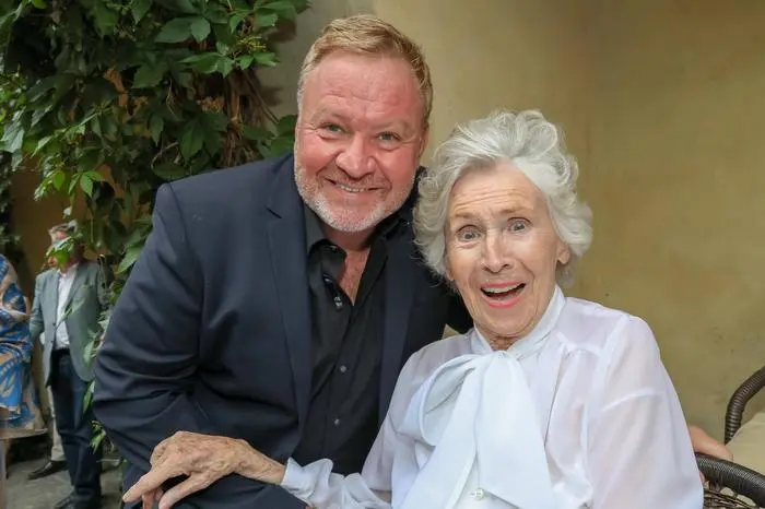 RECORD DATE NOT STATED 18.07.2023, Wachaufestpiele im Teisenhoferhof/NÖ, VON WEGEN MARIANDL - Premiere, Komödie aus dem Wachauerlandl im Bild: Marcus Strahl, Waltraut Haas, VON WEGEN MARIANDL - Premiere *** 18 07 2023, Wachaufestpiele in the Teisenhoferhof Lower Austria, VON WEGEN MARIANDL premiere, comedy from the Wachauerlandl in the picture Marcus Strahl, Waltraut Haas, VON WEGEN MARIANDL premiere