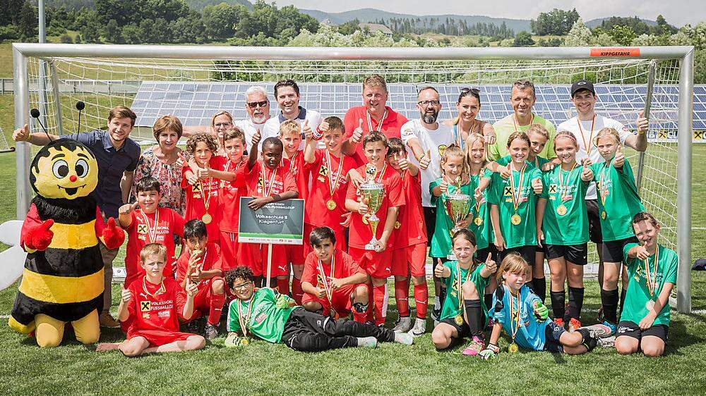 Die siegreichen Teams des Volksschul-Cups 2018: VS Rennerschule Klagenfurt und VS Goritschach