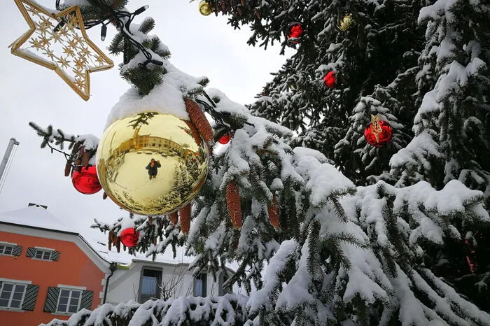 Weihnachtliche Stimmung am Hauptplatz.