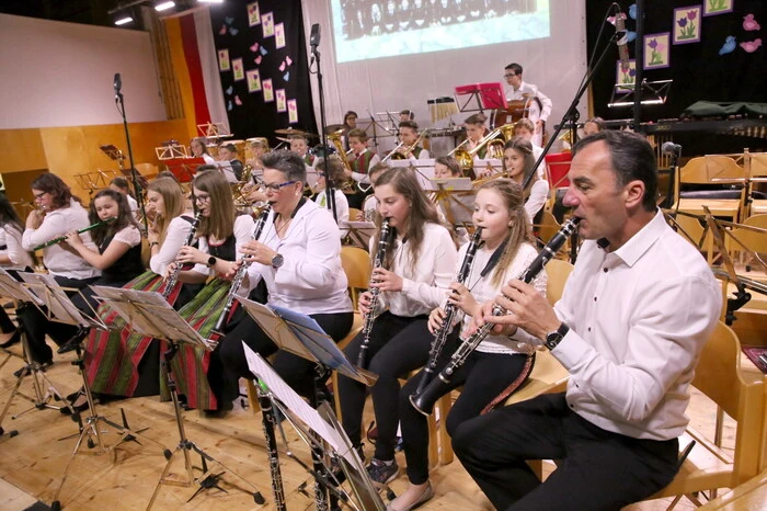 Weitere Mitwirkende waren das Jugendorchester der Musikschule Metnitz (Foto) unter Ulrich Schaller sowie der Schulchor des Bildungszentrums (Barbara Wurzer-Jeglitsch). 