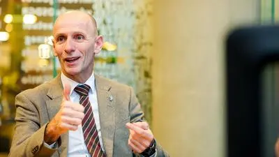 Finanzlandesrat Willibald Ehrenhöfer (ÖVP) hat das Ziel eines ausgeglichenen operativen Haushalts laut Rechnungsabschluss 2025 erreicht