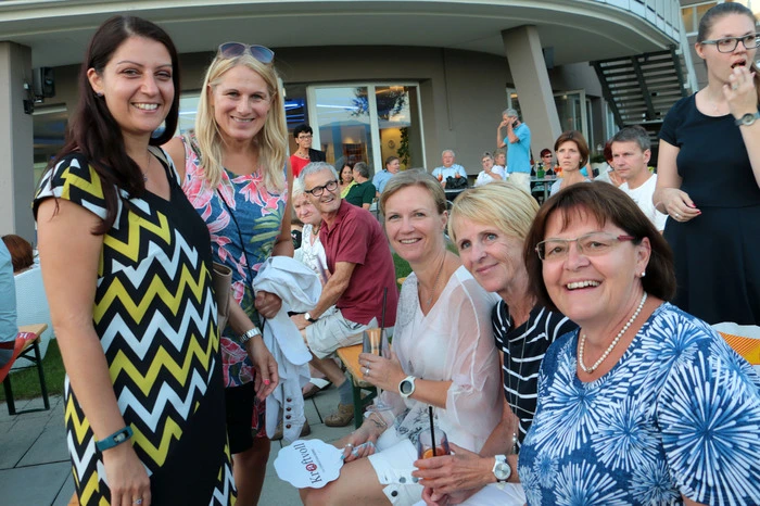 Zahlreiche Besucher fanden sich an diesem lauen Sommerabend zum Kinovergnügen ein.