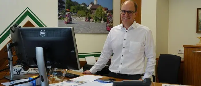 Die Infrastruktur seiner Gemeinde hält Bürgermeister Matthias Schwab ordentlich auf Trab