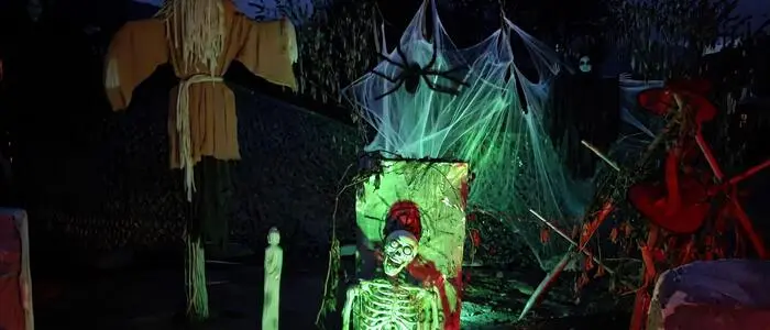 Das Halloweenhaus der Familie Hengst in Malta bei Nacht