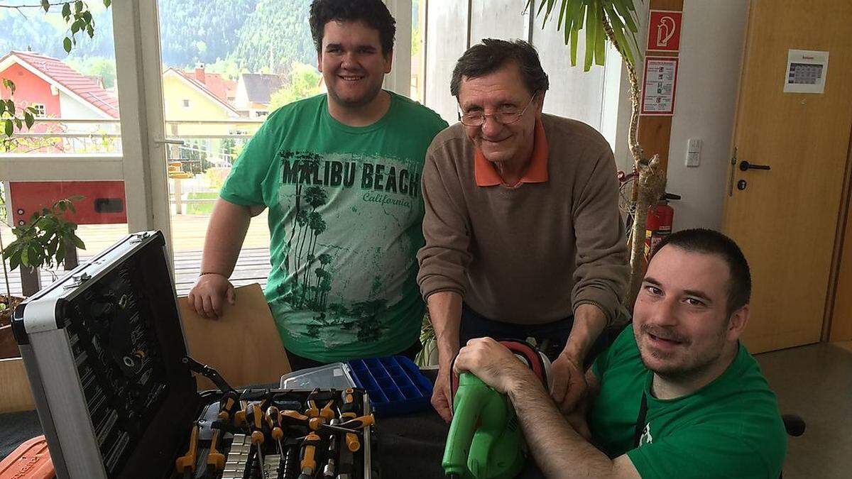 Manfred Kayer, Gottfried Spanblöchl und Roman Steinwender (von links) sind mit viel Einsatz bei der Sache