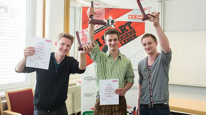 Von links: Daniel Pemberger (3. Platz), Alexander Köstenberger (1. Platz) und Michael Grillitsch (2. Platz)