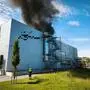 Das Dach des Loidl-Werkes in St. Stefan im Rosental geriet in Brand 