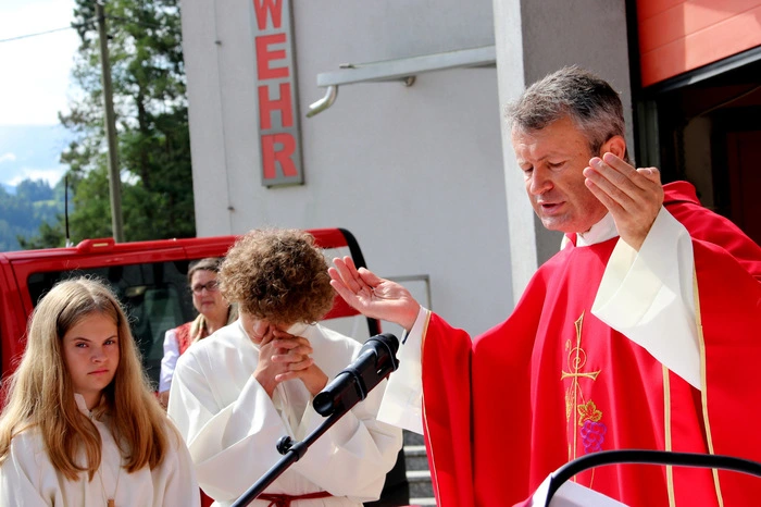 Dechant und Stadtpfarrer Zoltán Papp zelebrierte den feierlichen Dankgottesdienst.
