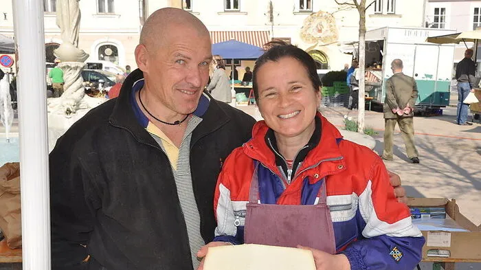 Luciano und Barbara Tolazzi sind seit den ersten Tagen des Feldkirchner Wochenmarktes mit dabei