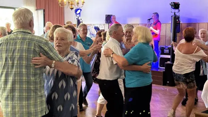 Einen stimmungsvollen Nachmittag verbrachten SeniorInnen beim Herbstkränzchen des Seniorenbundes Loipersdorf-Stein im Gasthaus Jandl im Ortszentrum. 