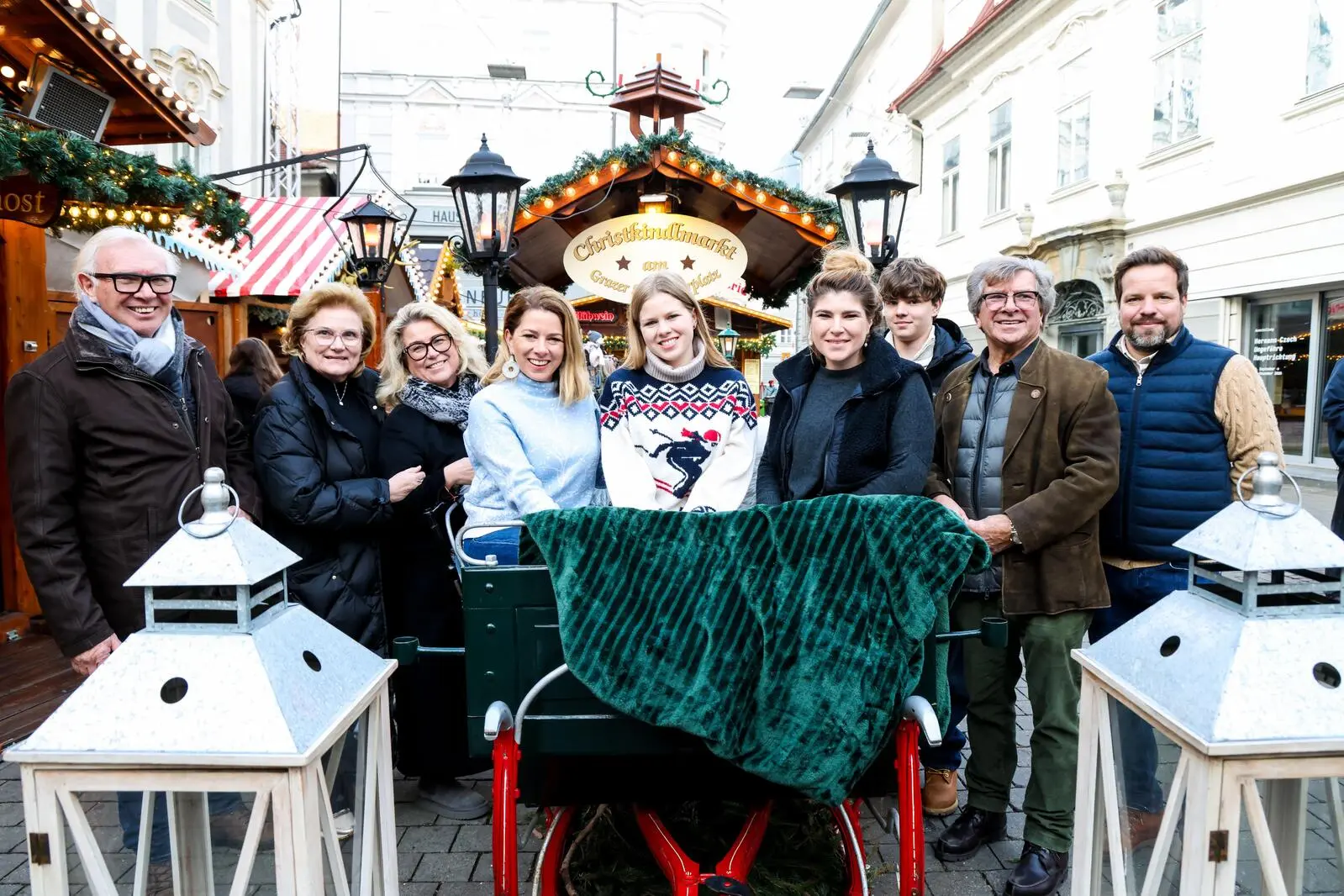 „Family Business“: Familie Rüdiger sorgt am Südtirolerplatz für das Wohl der Adventmarktbesucher
