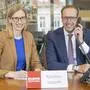 Kärntens Notariats-Präsident Werner Stein und -Vizepräsidentin Katharina Haiden-Fill am „Kleine“-Telefon: „Geschenkt ist geschenkt“ 
