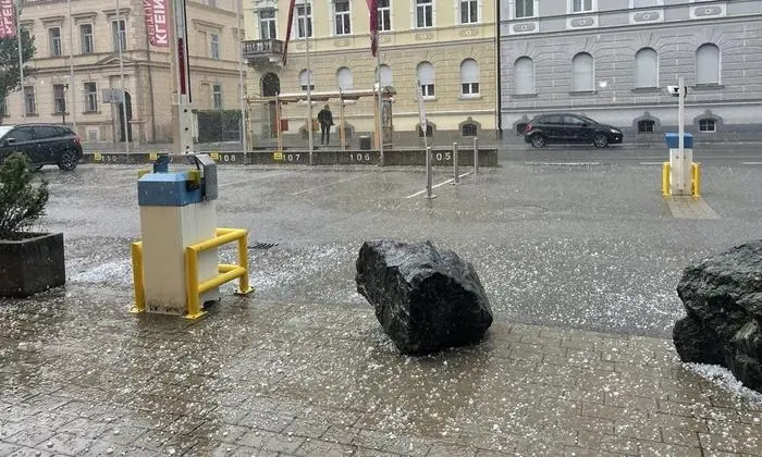 Gewitter mit Hagel in Klagenfurt 
