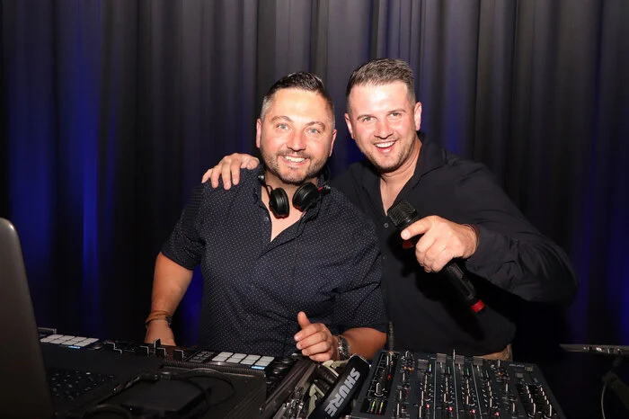 Das MK-DJ-Team mit Karl Schurian und Martin Pfandl machte das Warm up & die After Show.