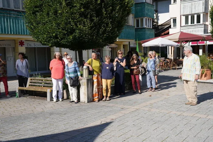 Treffpunkt Hauptplatz - um 17 Uhr ist es noch sehr heiß