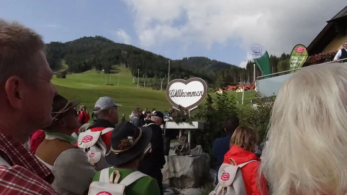 Vom Gaalerhof wanderten am 9. September rund 1500 Menschen auf einem rund 7,3 Kilometer langen Rundweg durch das Gaal-Tal bis zum Schloss Wasserberg.