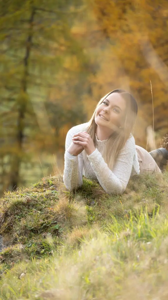 Erina Sophie ist eine junge Sängerin aus dem Maltatal, die mutig ihren Weg in der Musikszene geht