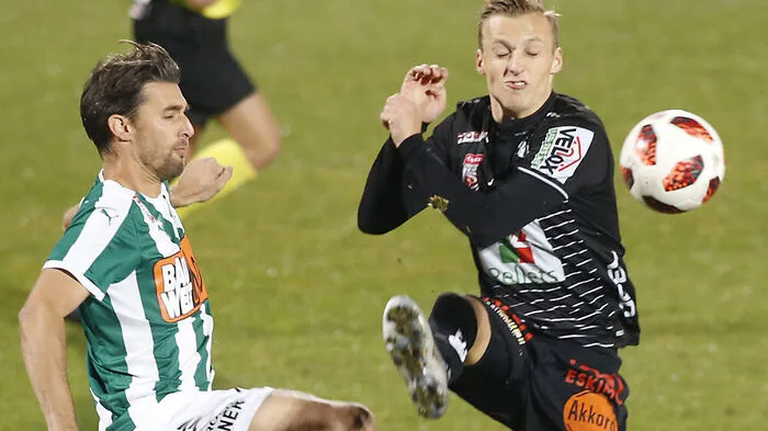 Der WAC (rechts) Ritzmaier musste sich gegen Mattersburg mit einem 2:2 begnügen.