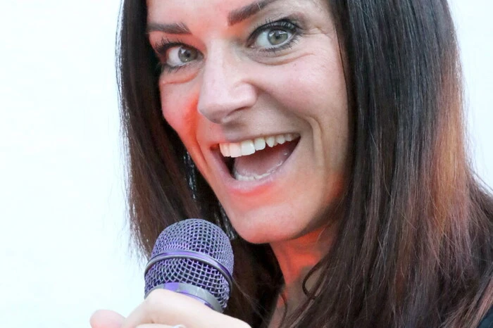 ... um beim Konzert der Rockröhre Cindy Cattaruzza aus Pordenone (Italien) inklusive Band dabei zu sein. 
