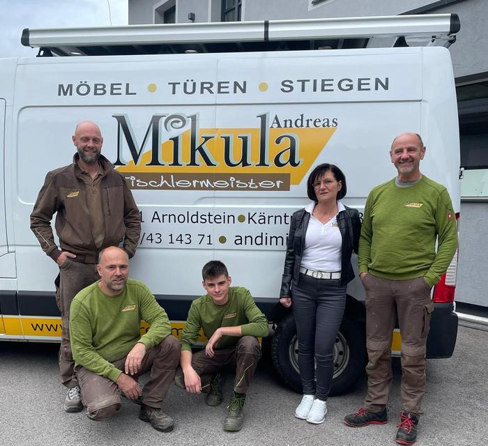 Drei Kollegen und eine Bürokraft beschäftigt Andreas Mikula