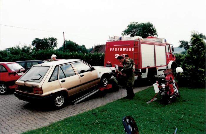 Der Unimog bei einem Einsatz in seinem "ersten" Leben