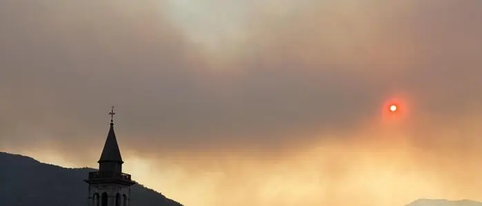 Brand bei Tolmezzo von Illegio aus gesehen
