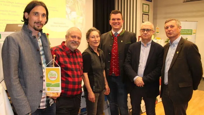 Florian Hubmann (links) mit den Gästen am Podium
