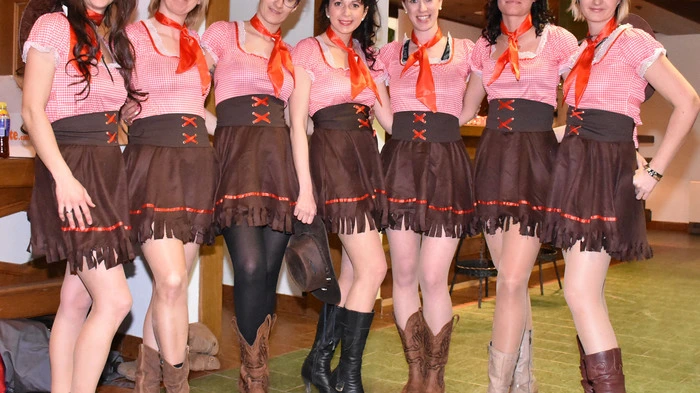 Heuer feiert Berg das 750-Jahr-Jubiläum. Auftaktveranstaltung im Jubeljahr ist eine Faschingsrevue. Neben originellen Gesangseinlagen wird in den Sketchen Dorfleben und Politik ins Visier genommen.
