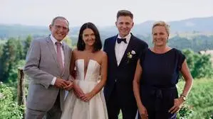 Gunther Riedlsperger (l.) und Barbara Pongratz (r.) mit Sarah Kleindienst-Krenn und Daniel Krenn