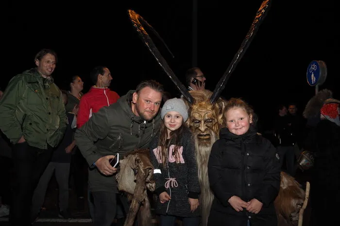 Bitte klicken Sie sich durch die Fotos. . .