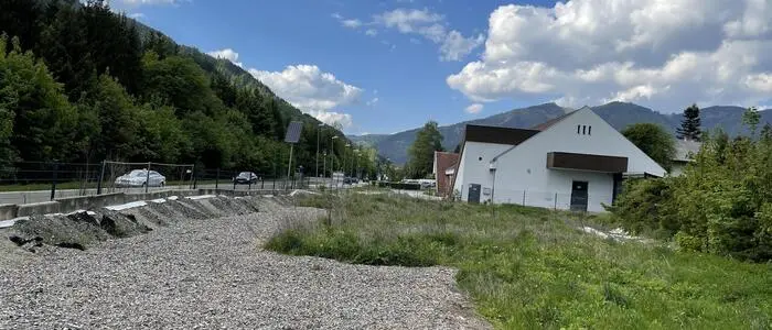Die Teergrube sorgt seit ihrem Aufbrechen 2022 regelmäßig für Gesprächsstoff