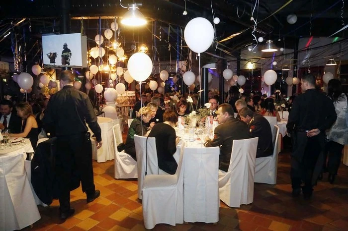 ...zauberte ein wunderbares Ambiente in den Festsaal der Rogner Therme.