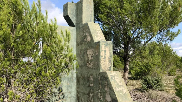 Wo man in Zadar verborgene Schätze findet: Zwischen Petrcane und Nin liegt zum Beispiel die vom kroatischen Militär 1999 aufgelassene Raketenbasis Zaton.