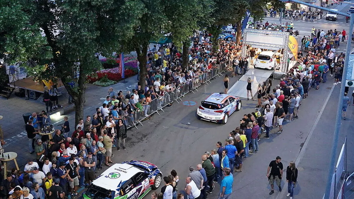 Die Szenen vor dem Start 2019 wirken aus heutiger Sicht wie aus einer anderen Welt