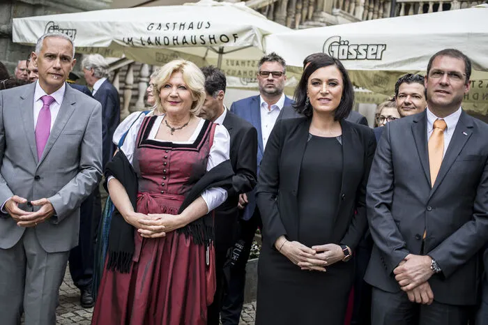 Bürgermeisterin Maria-Luise Mathiaschitz konnte auch Bundesministerin Elisabeth Köstinger begrüßen.