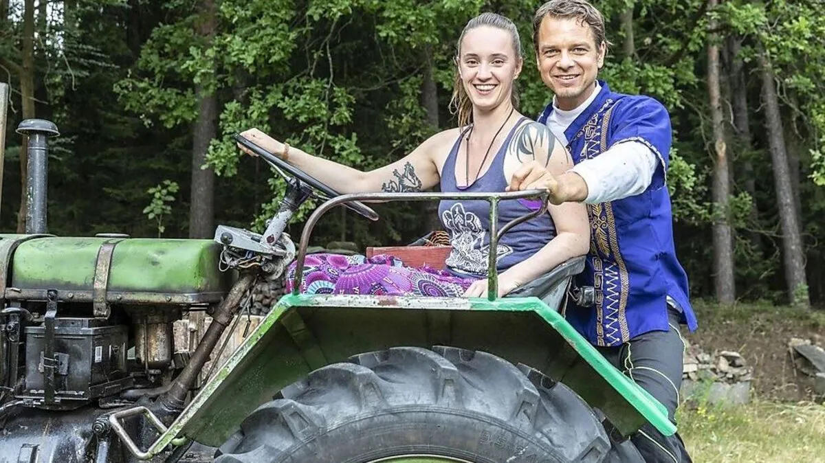 Bauer Peter Elia mit seiner Hofdame Bettina