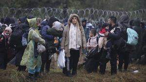 2021 brachte Lukaschenko Migranten gezielt an die polnische Grenze