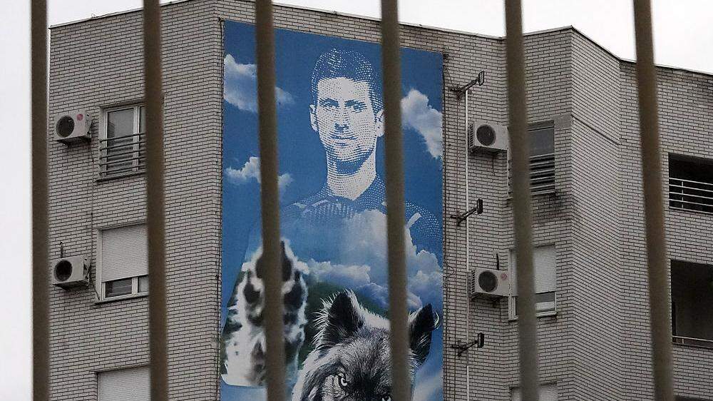 In Belgrad und Melbourne protestieren Menschen für Novak Djokovic