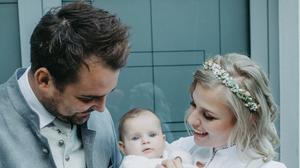 Eine Familie: Mathias, Daniela und Marie Klara