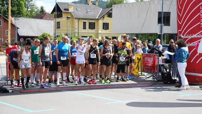 Der City Run in Trofaiach brachte wieder viele Läuferinnen und Läufer auf die Strecke in der Innenstadt von Trofaiach.