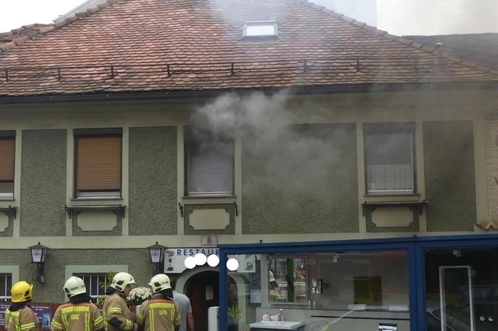 Am Freitag waren gegen 15 Uhr dicke - zuerst weiße, später schwarze - Rauchschwaden über Graz zu sehen.