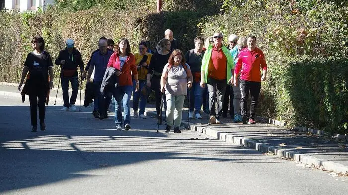 Seit Jahrzehnten steht der Nationalfeiertag im Zeichen der Fitness, auch in Zeltweg. So fanden sich 2024 wieder bei herrlichem Spätsommerwetter Groß und Klein zu einem „Herbstspaziergang durch das herbstliche Zeltweg“ ein.