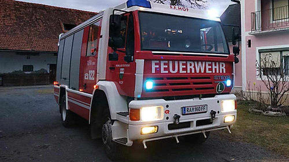 15 Feuerwehrleute rückten wegen des Kaminbrandes an