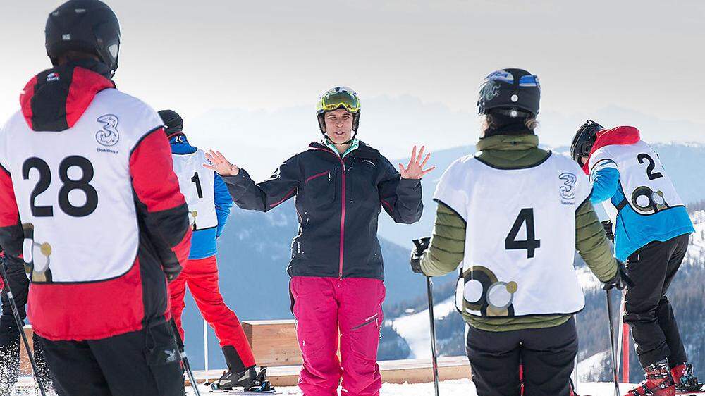 Ex Ski-Ass Michaela Dorfmeister gibt letzte Instruktionen vor dem Rennen