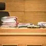 Ein 16-Jähriger steht wegen Missbrauchs zweier Volksschulbuben vor Gericht