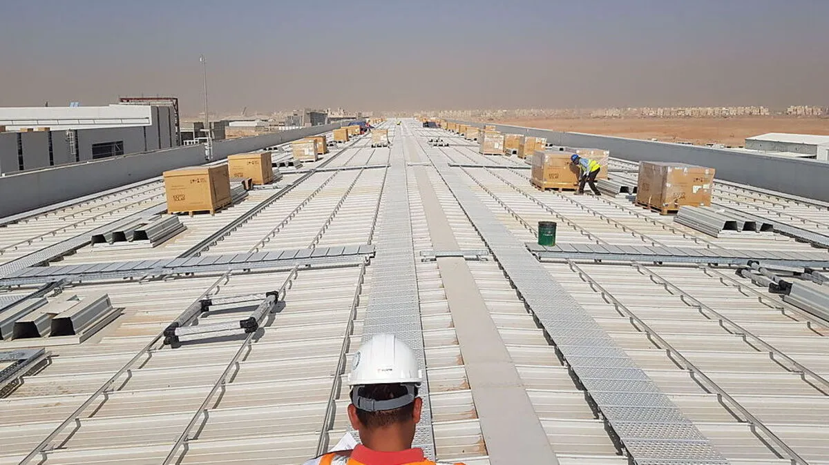 Im ersten Halbjahr sollen die aus Kärnten angelieferten Module auf den Depotgebäuden in Riad montiert werden