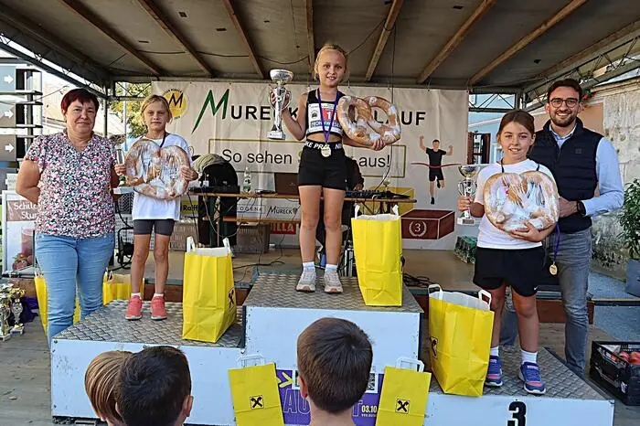 Beim Kinderlauf gingen die ersten drei Plätze an Emilia Hanschek-Gider, Rosa Bauer und Ella Pock
