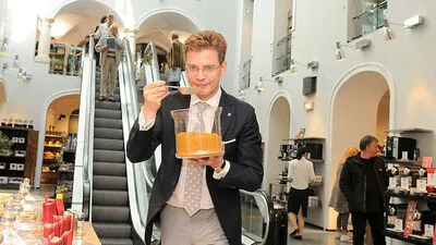 „K&Ö“-Vorstand Martin Wäg im Stammhaus in Graz, an dem Anleihen für Klagenfurt genommen werden.