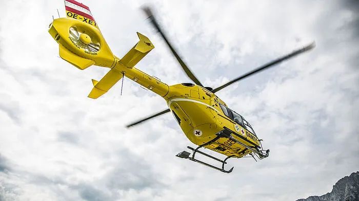 Der Mann wurde schließlich per Hubschrauber gerettet (Sujetbild)