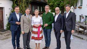 ÖVP-Mediensprecher Egger, VÖZ-Geschäftsführer Grünberger, Medienministerin Raab (ÖVP), Landeshauptmann Drexler (ÖVP) VÖZ-Präsident Mair und VÖZ-Vizepräsident Dasch